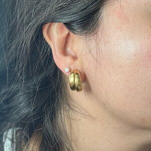 Vintage Napier Old Money Gold Hoop Earrings Screw back Clip on